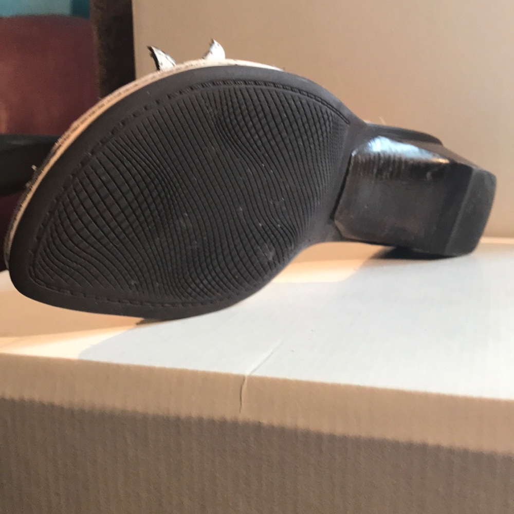 Slides - Picture 3 of 3